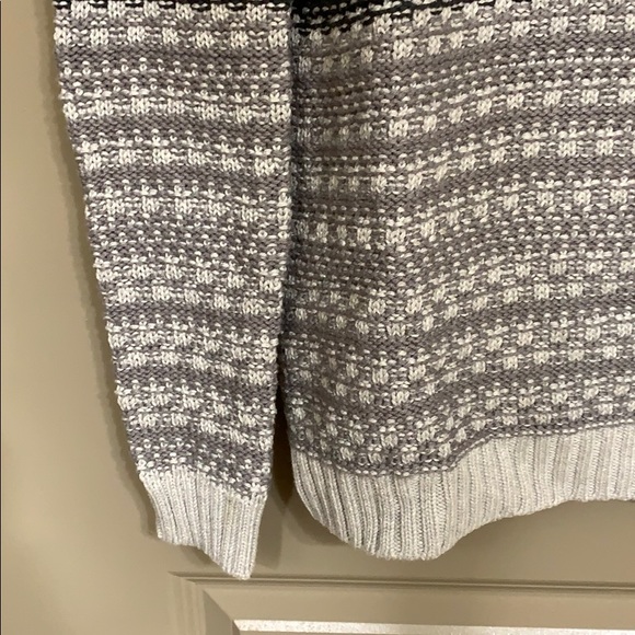 urban outfitters thick sweater size S - Picture 3 of 3
